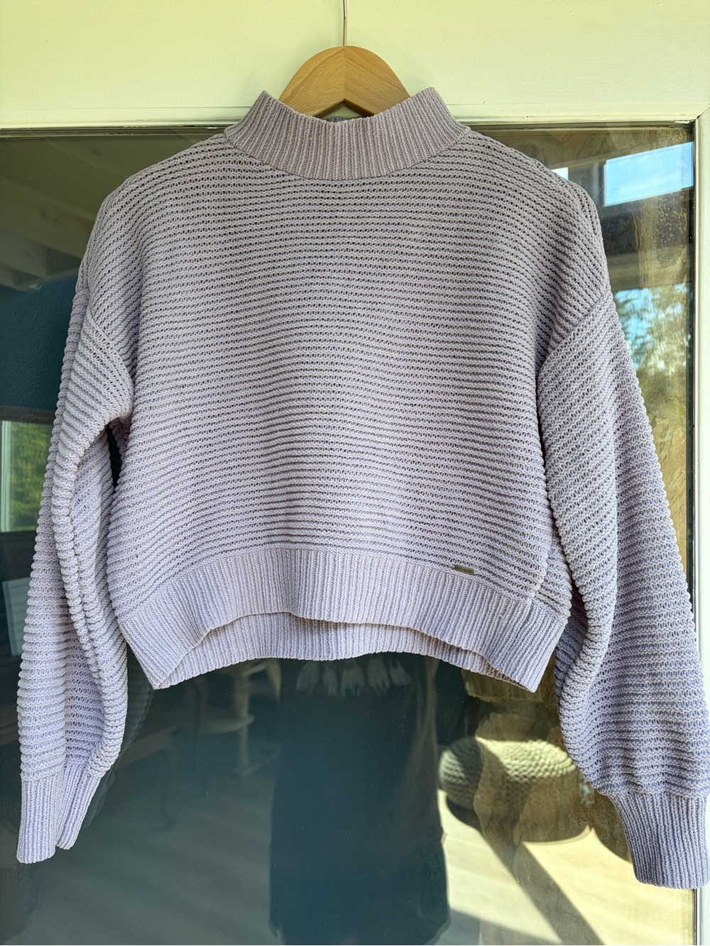 Hollister Lavender Purple Cropped Mock Neck Knit Sweater S